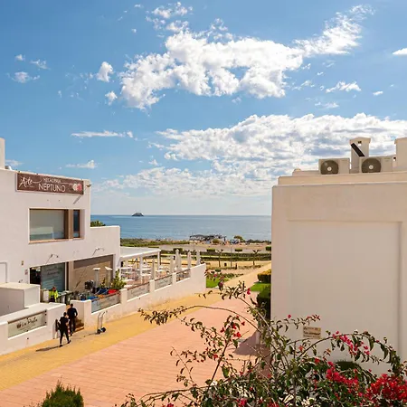 La Isla *